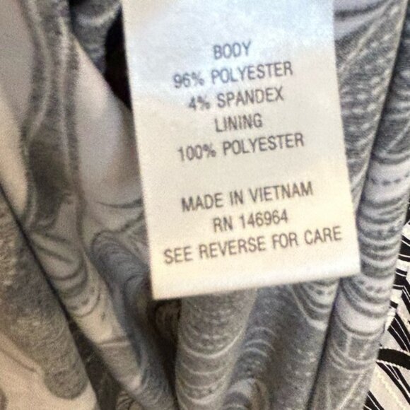 Robbie Bee Sheath Faux Wrap Dress Short Sleeve Above Knee Black White Floral - Picture 4 of 4